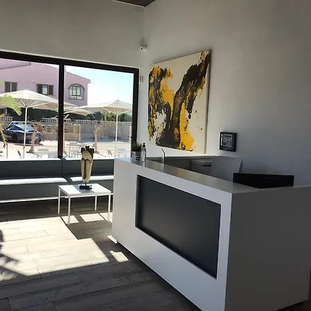 Soul By Mc - Adults Recommended 4* デニア